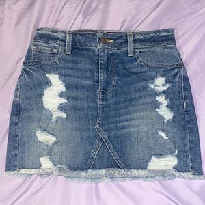 Hollister High-Rise Vintage Stretch Jean Skirt